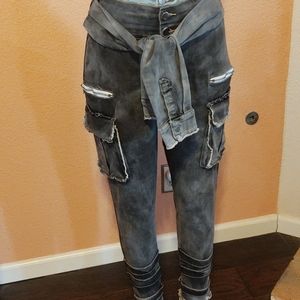 Like-new High Waistband Jeans
